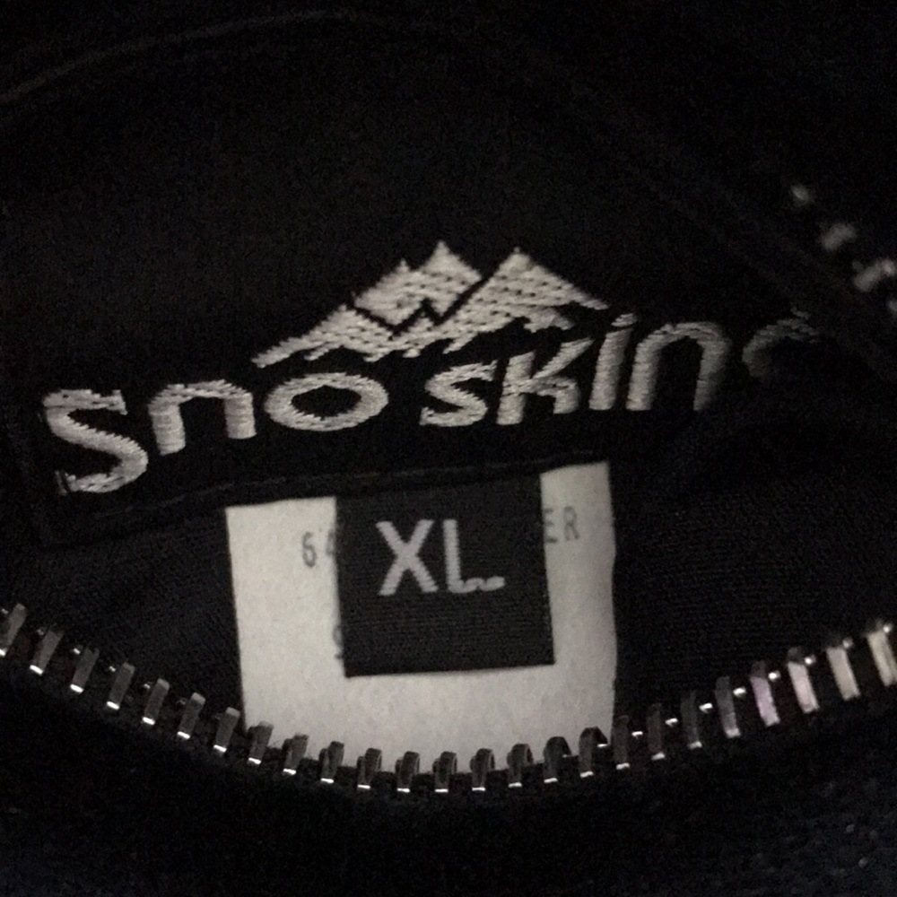 SnoSkins reversible velour vest and scarf - Picture 6 of 6